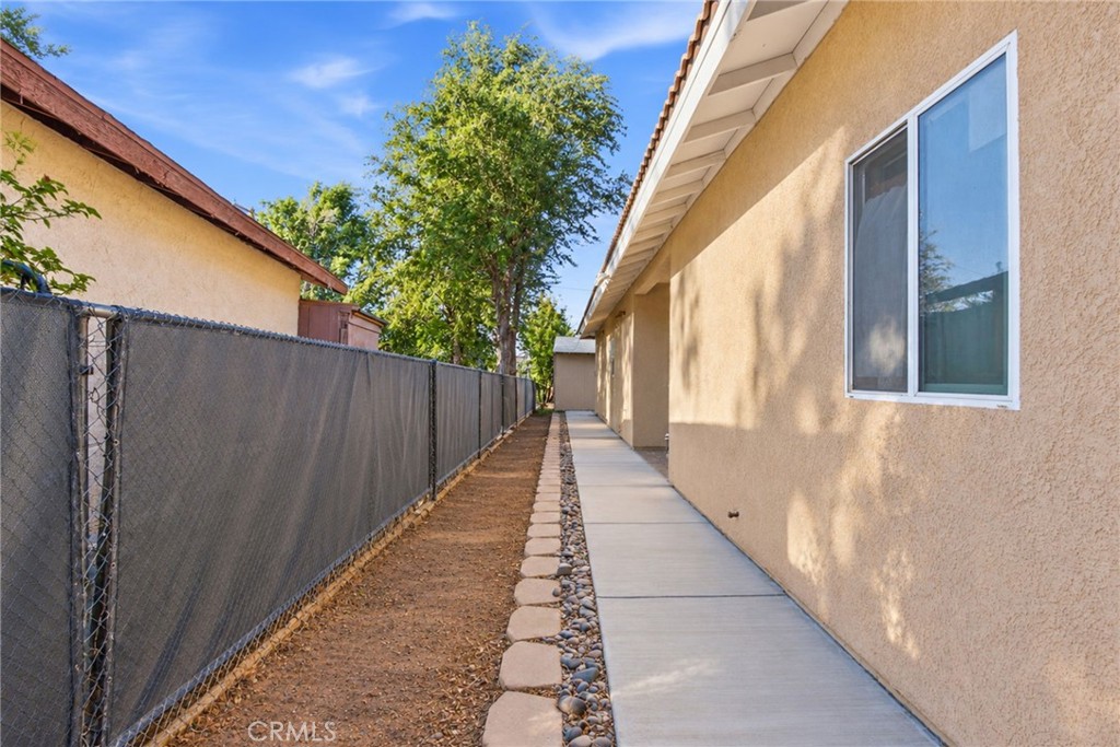 16028 Spruce Property Photo 46