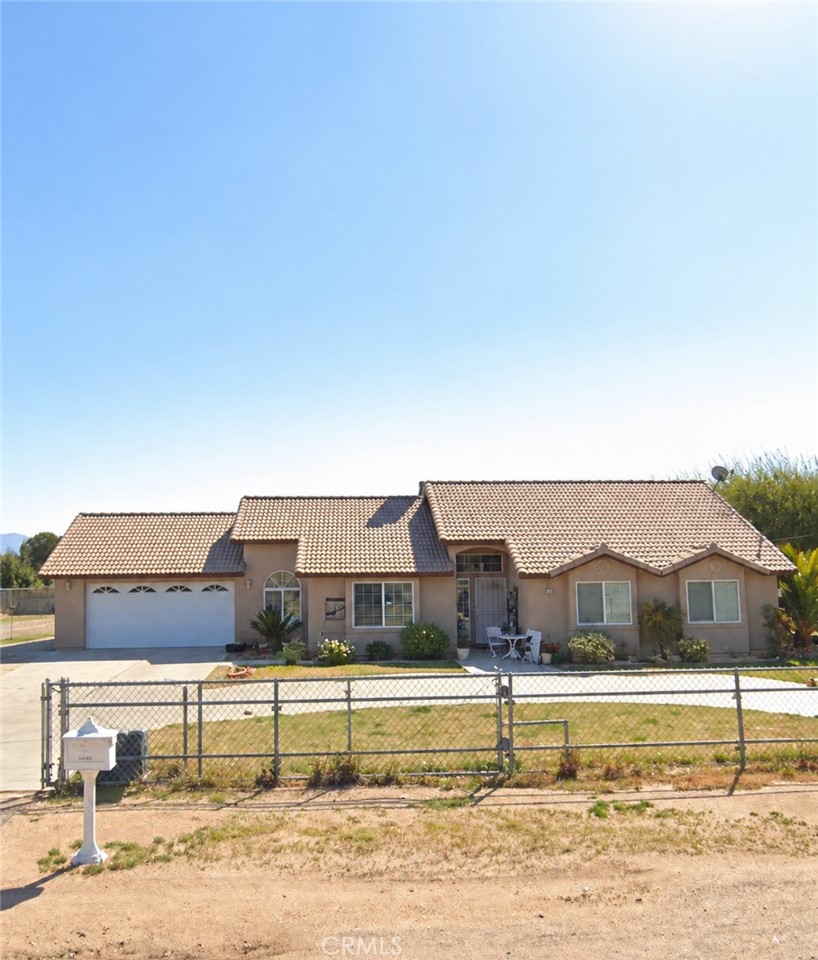 9873 Hawthorne Property Photo 1