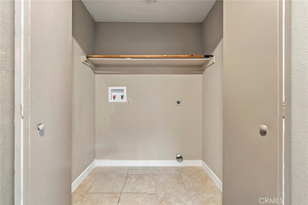 53920 Eisenhower Drive Property Photo 14