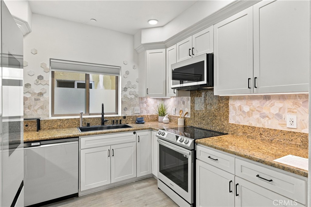 5737 Camellia 118 Property Photo 11