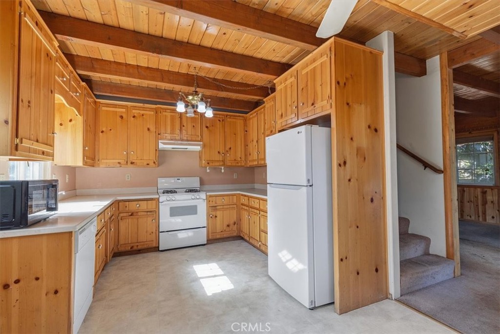 107 Pine Ridge Property Photo 12