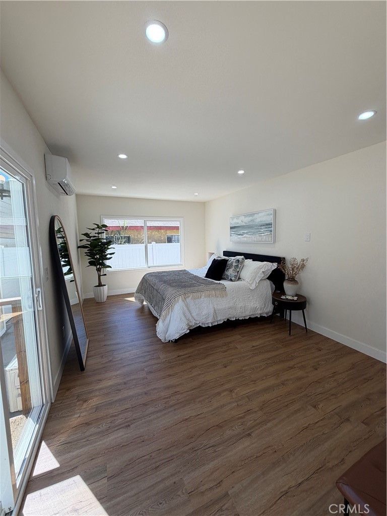 2064 Myrtle Property Photo 17