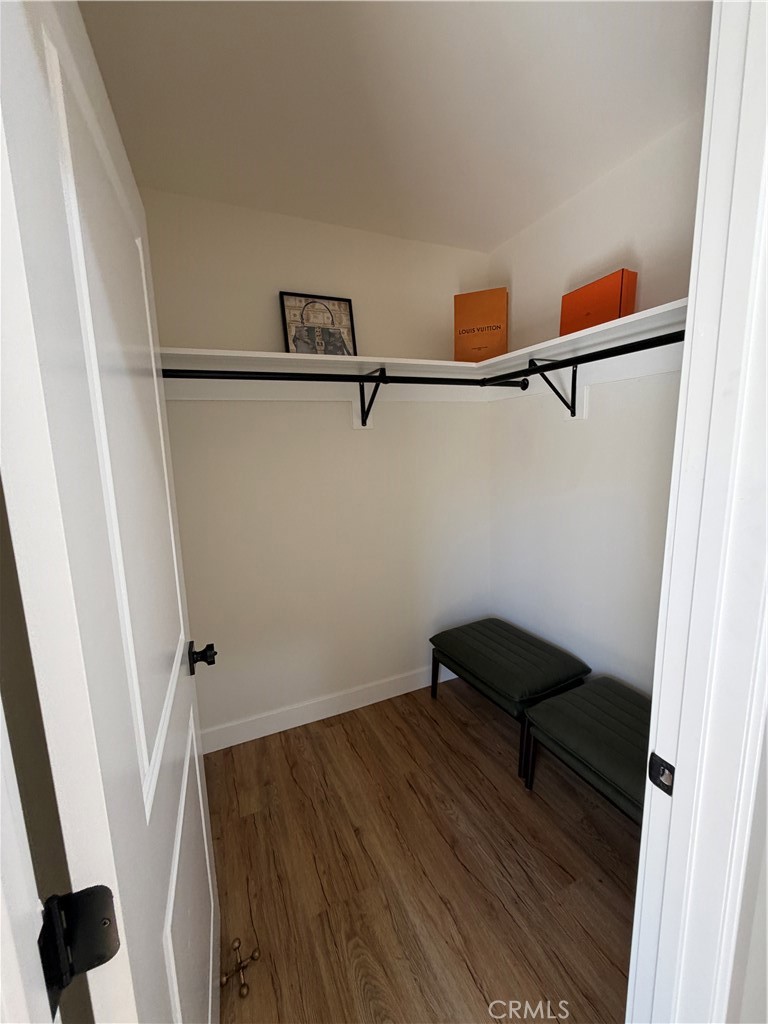 2064 Myrtle Property Photo 21