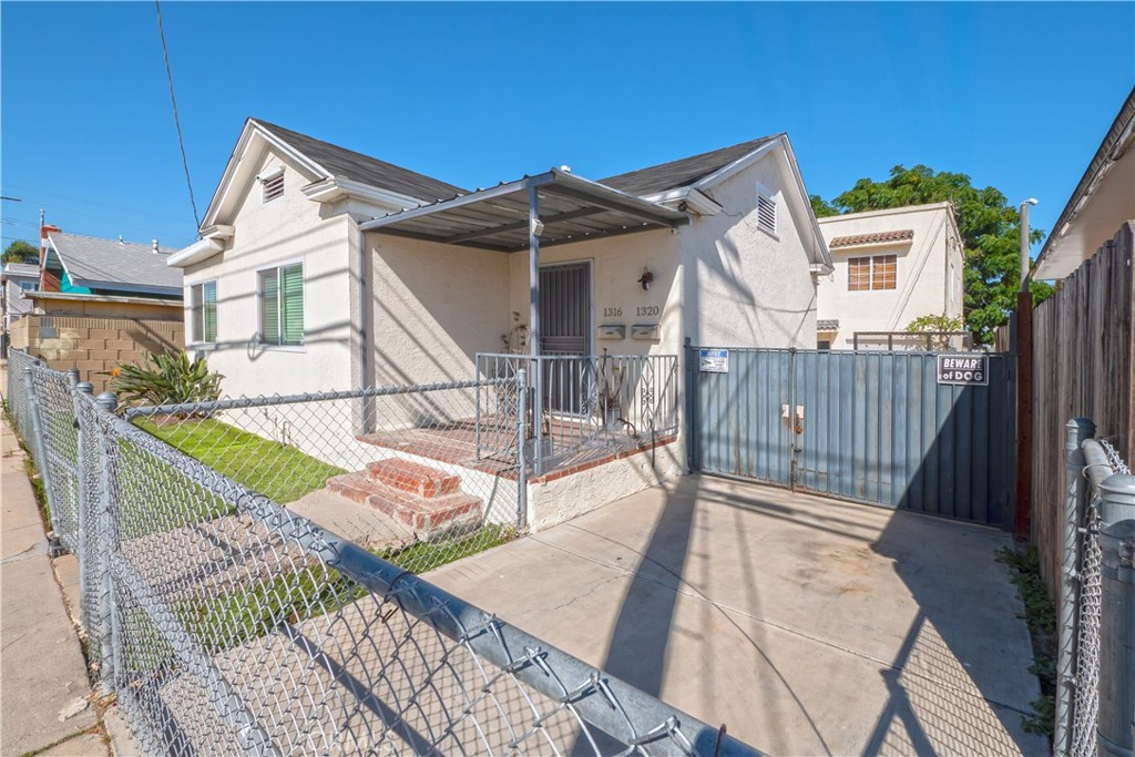 1316 S Grand Property Photo 2