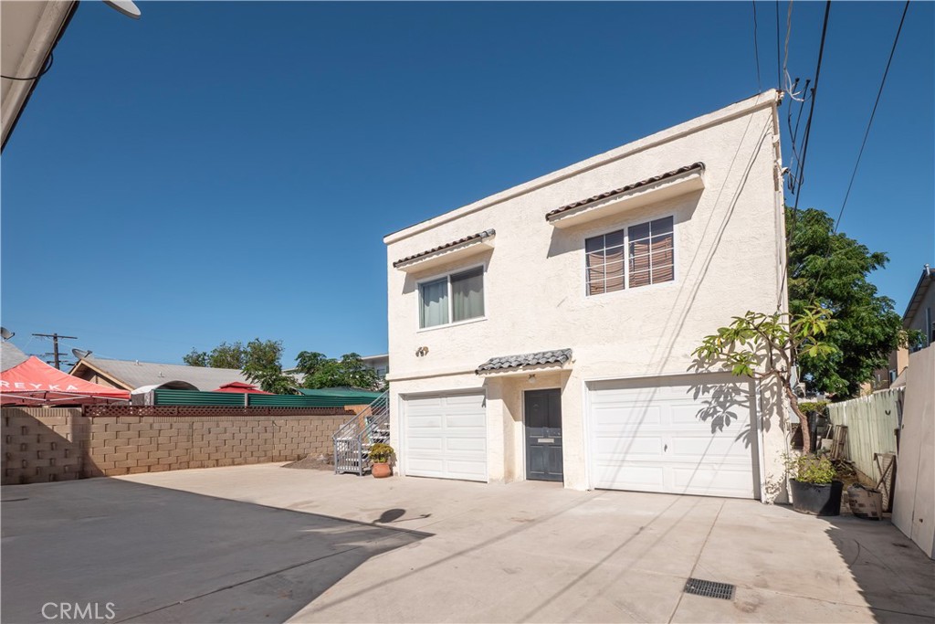 1316 S Grand Property Photo 10