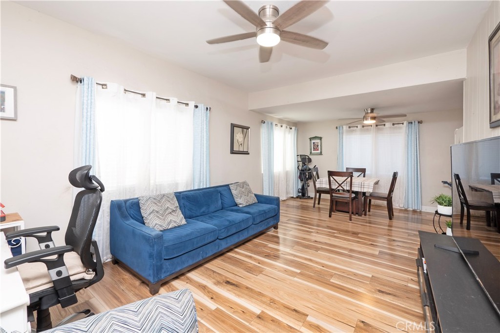 1316 S Grand Property Photo 11