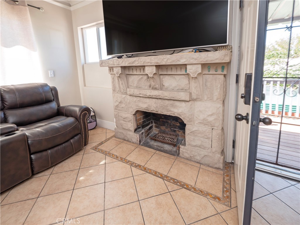 1316 S Grand Property Photo 26