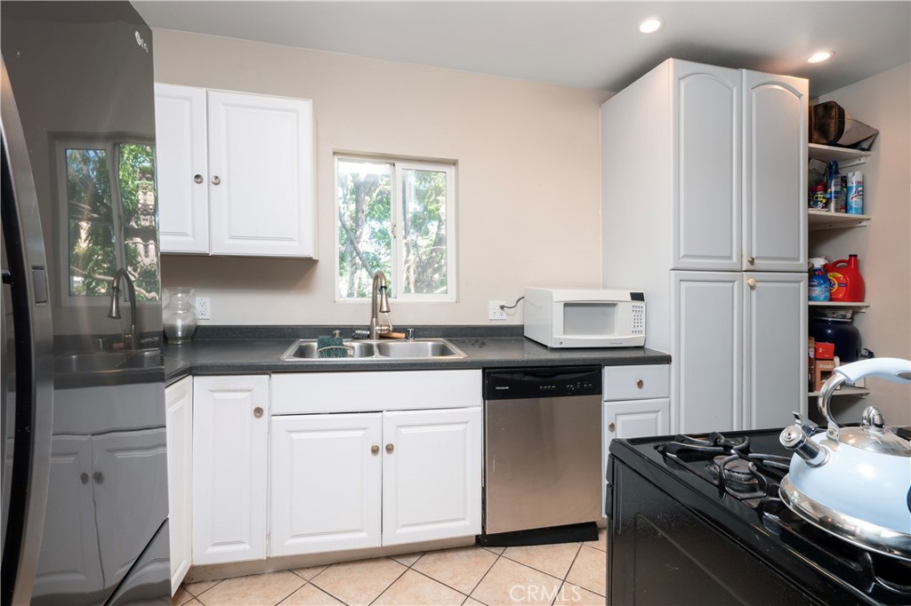 1316 S Grand Property Photo 28