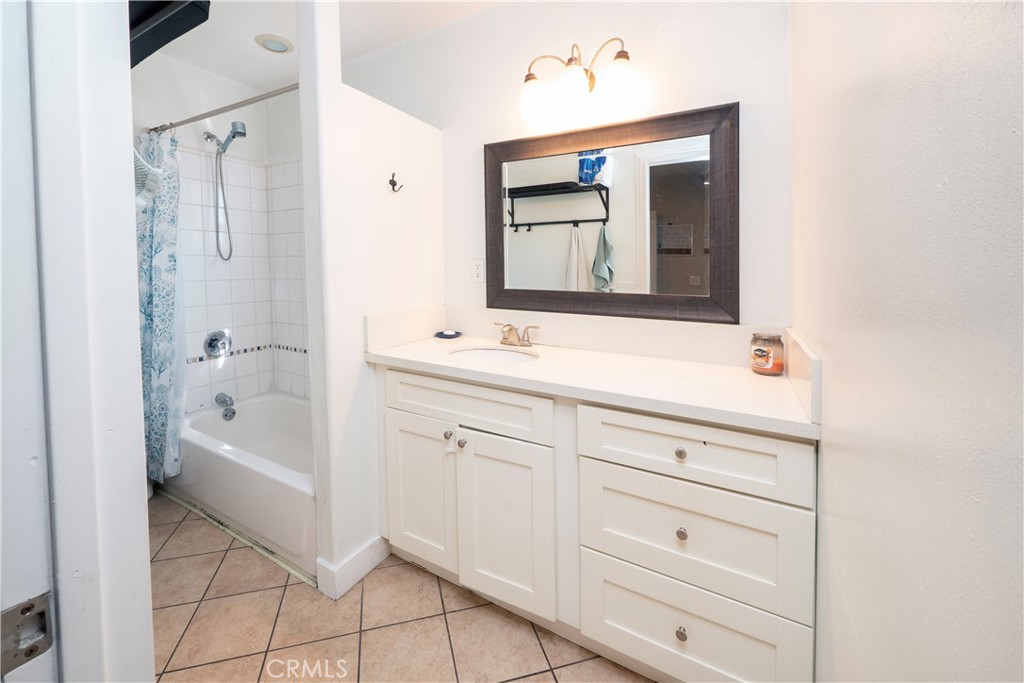 1316 S Grand Property Photo 29