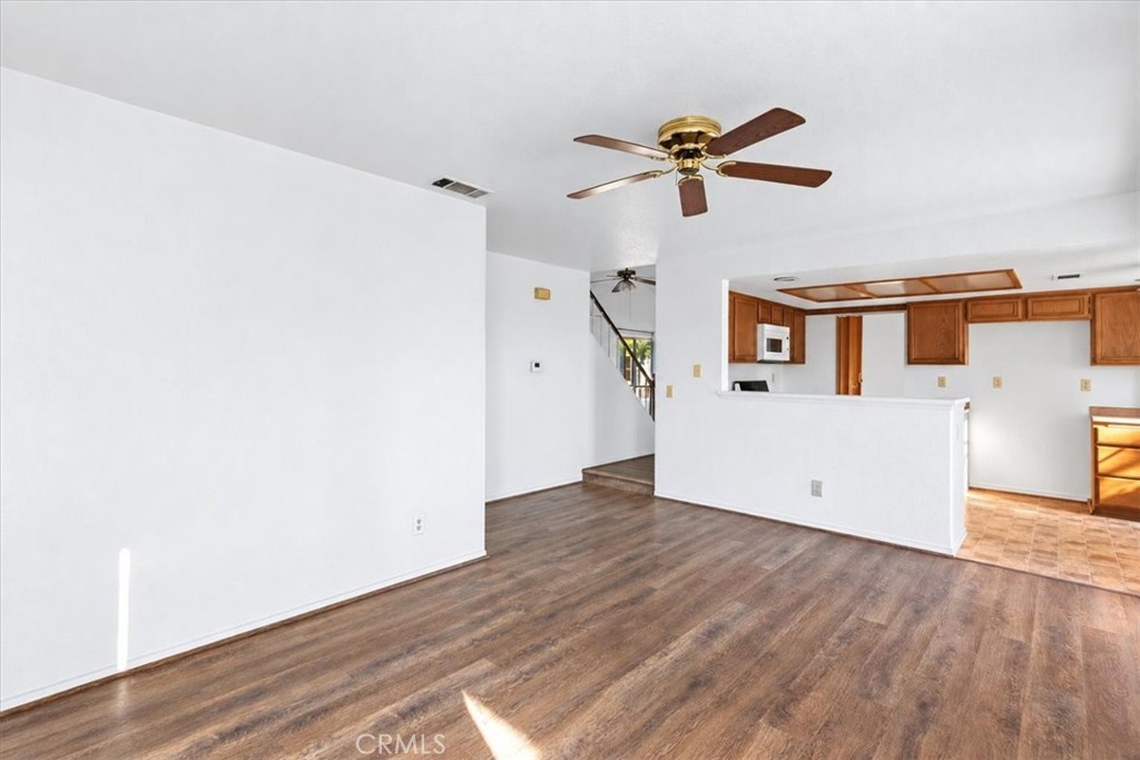 2243 N Maple Property Photo 14