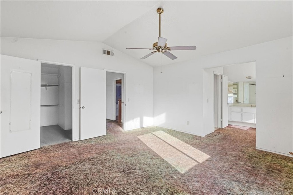 2243 N Maple Property Photo 21