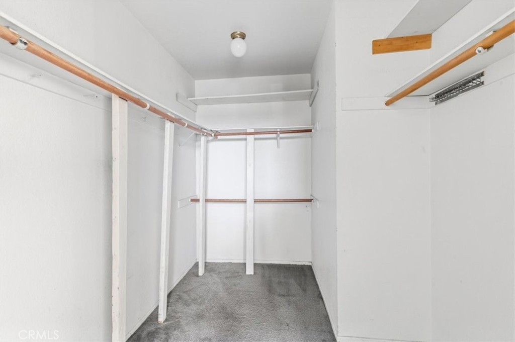 2243 N Maple Property Photo 22