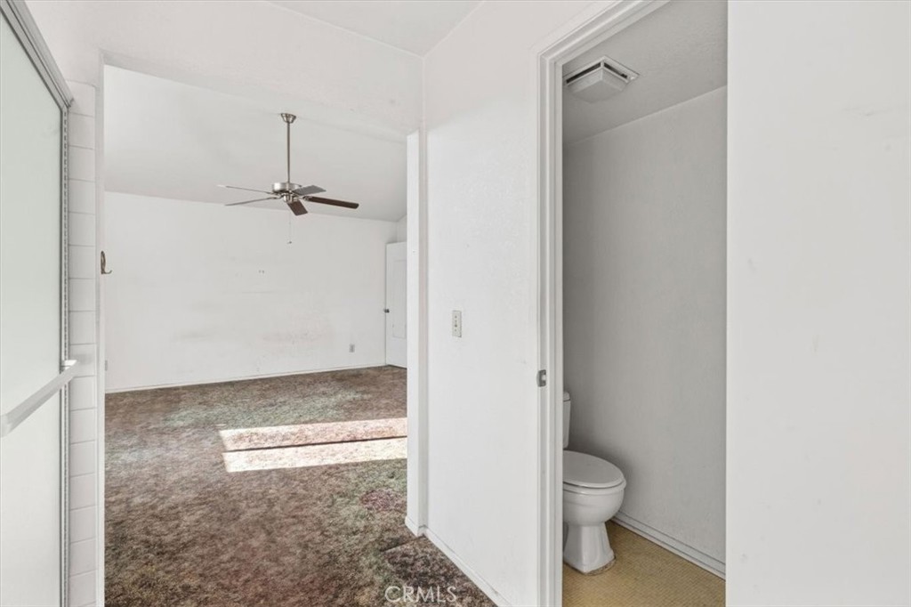 2243 N Maple Property Photo 24