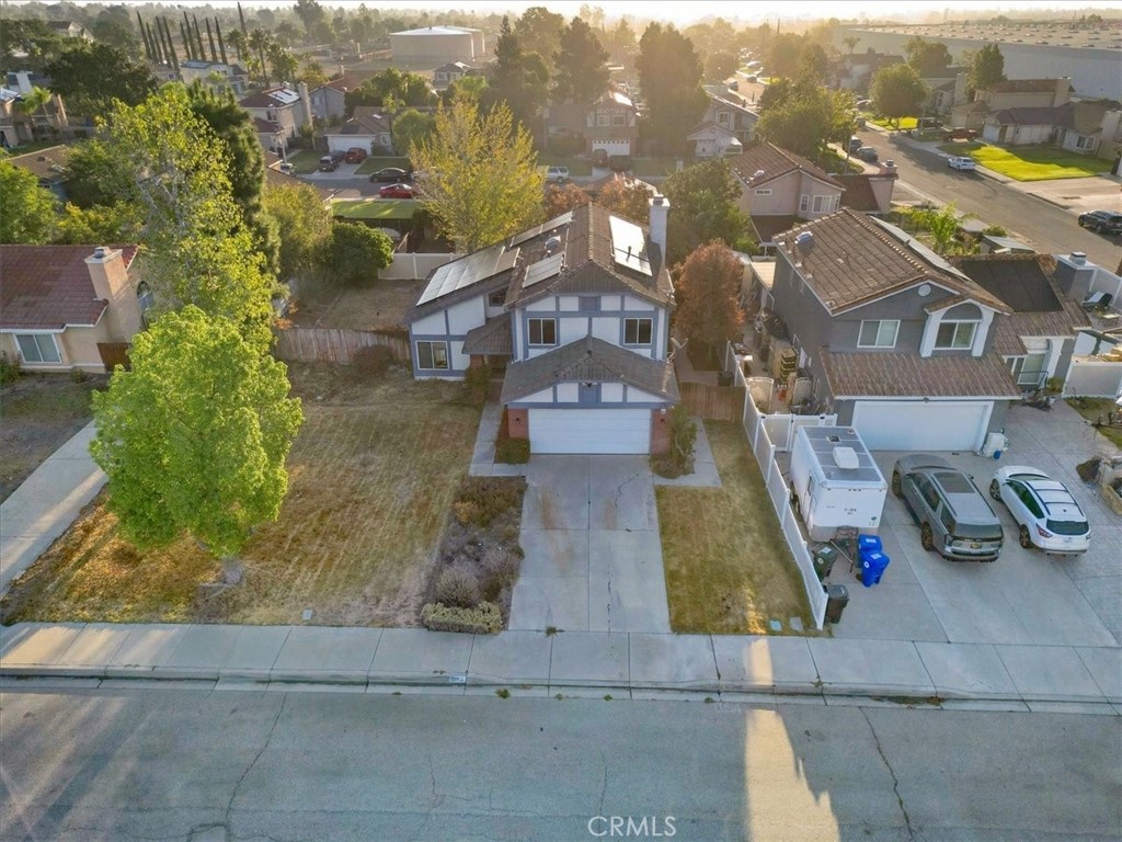 2243 N Maple Property Photo 35