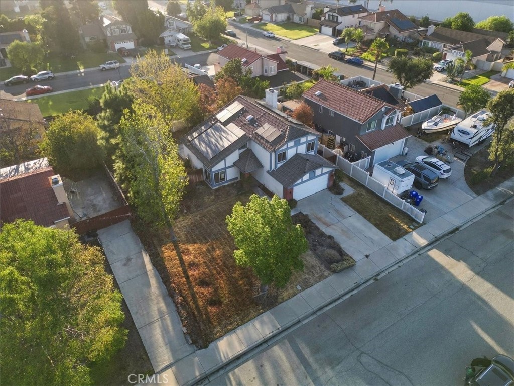 2243 N Maple Property Photo 37