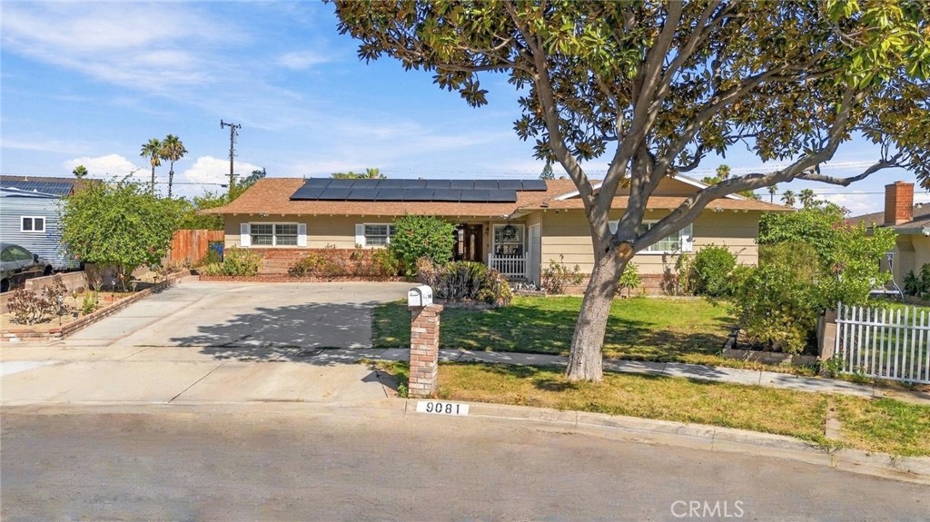 9081 Tangelo Avenue Property Photo 2