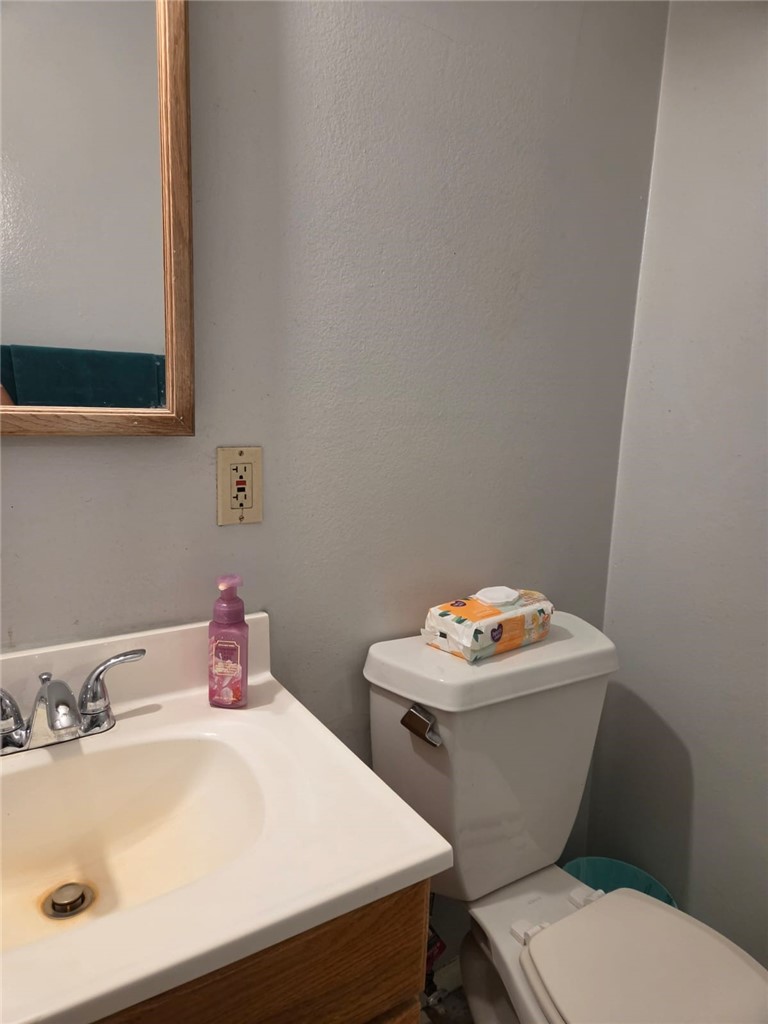 444 E Avenue R9 Property Photo 8