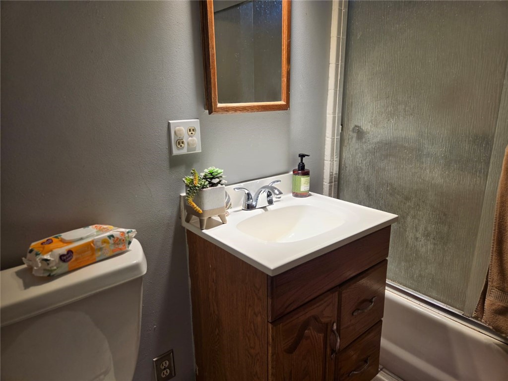 444 E Avenue R9 Property Photo 12