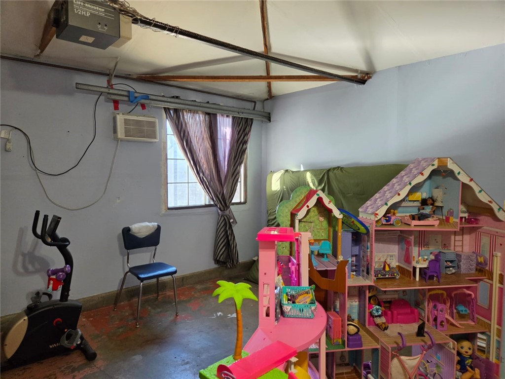 444 E Avenue R9 Property Photo 14