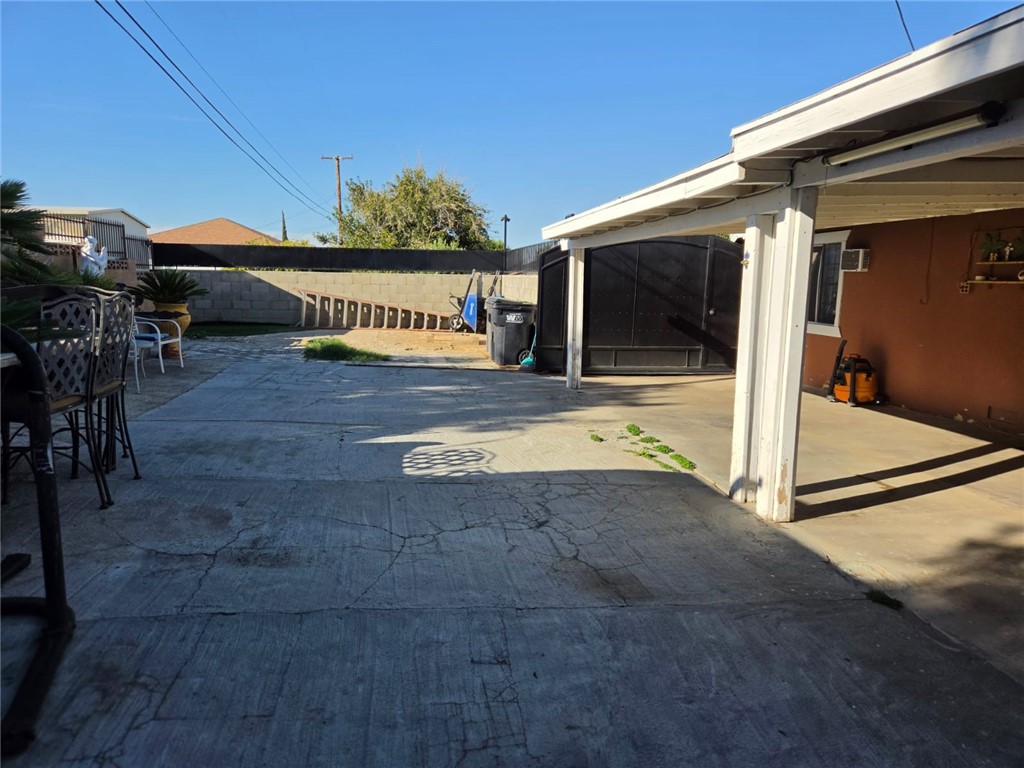 444 E Avenue R9 Property Photo 20