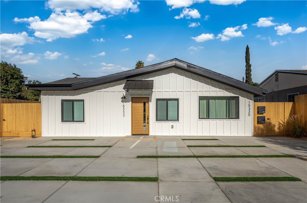 15331 Lemay Street Property Photo 1