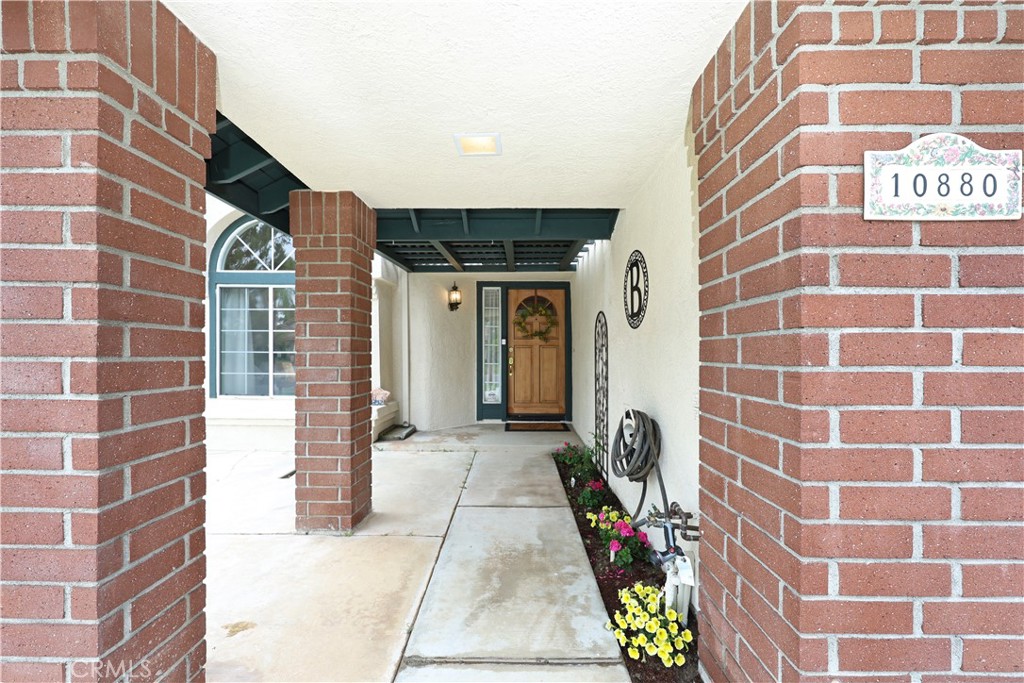 10880 Colusa Property Photo 4