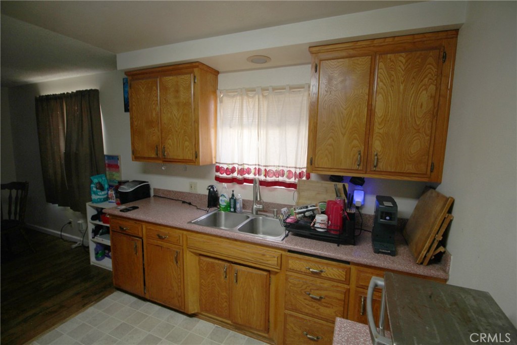 940 S Taylor Property Photo 4