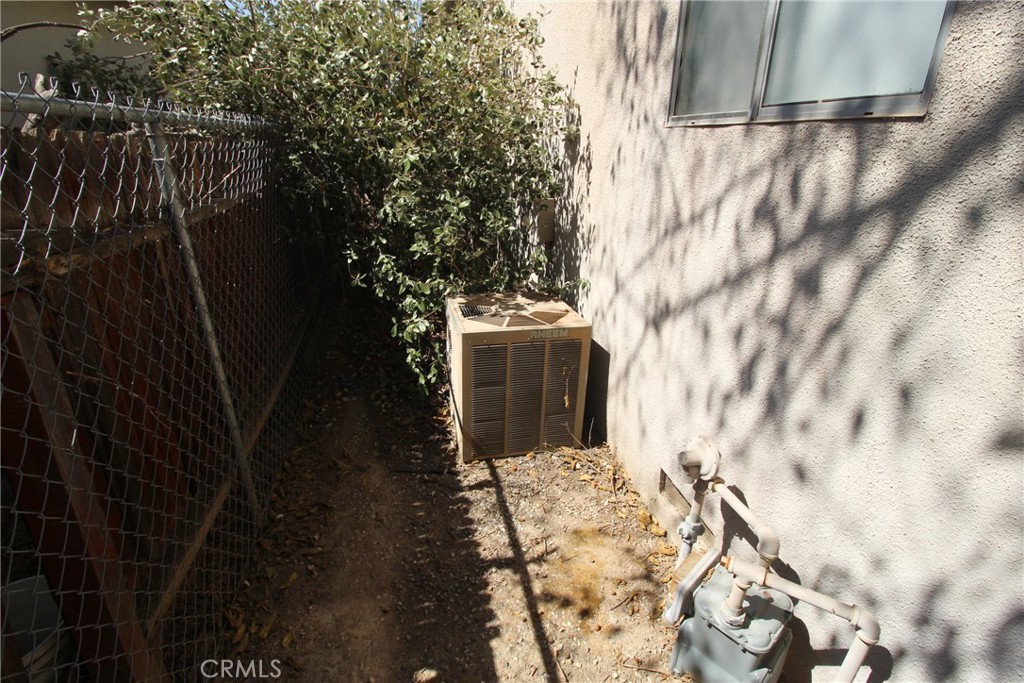 940 S Taylor Property Photo 25