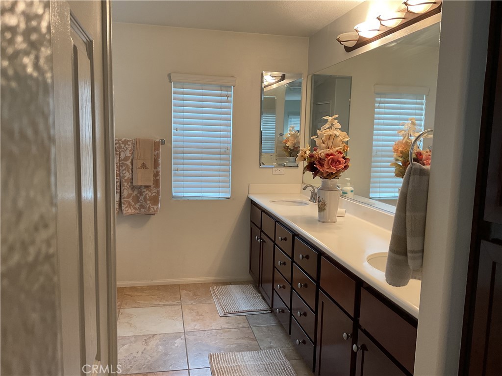 12947 Cobblestone Lane Property Photo 12