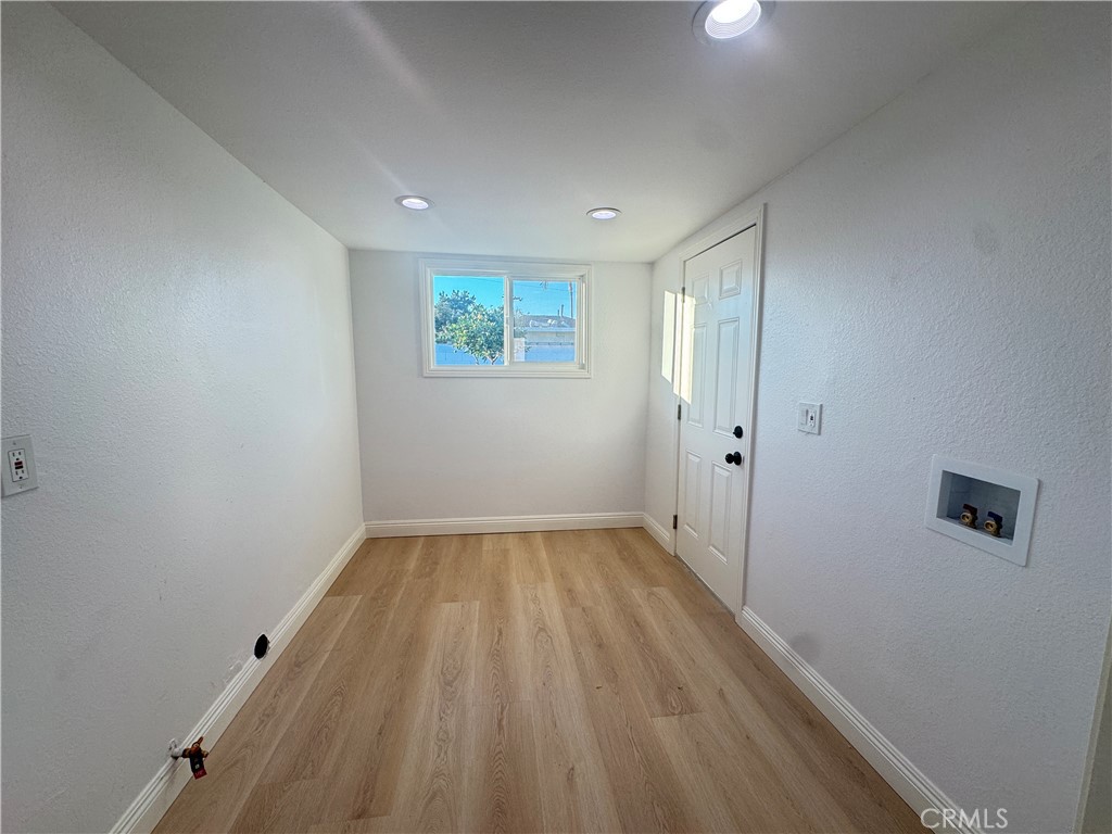 8273 Samoline Property Photo 9