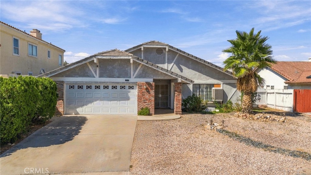 12418 Spring Valley Property Photo 4