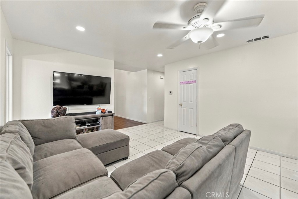12418 Spring Valley Property Photo 19