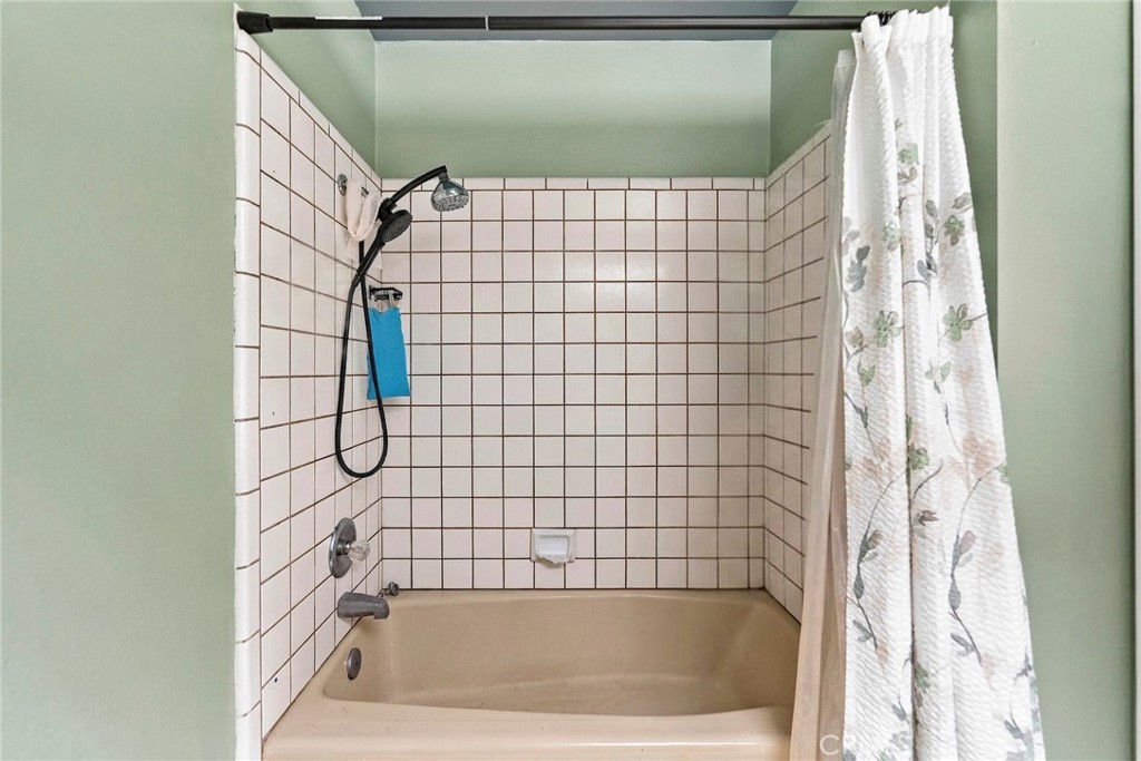 12418 Spring Valley Property Photo 36
