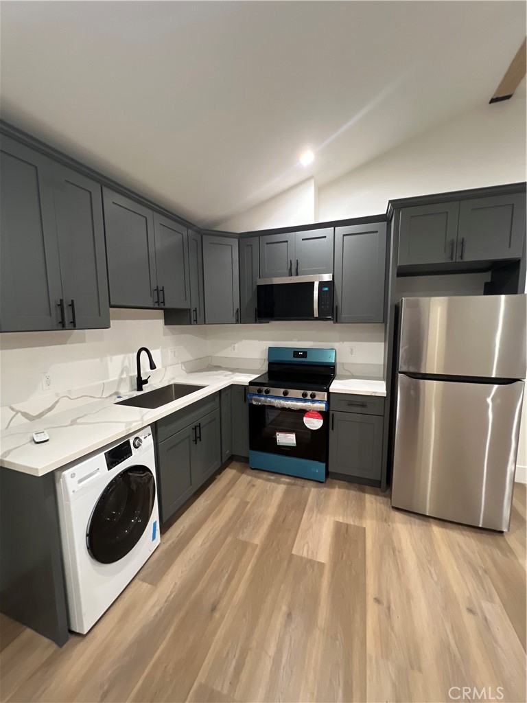 1262 E 124th Street Property Photo 4