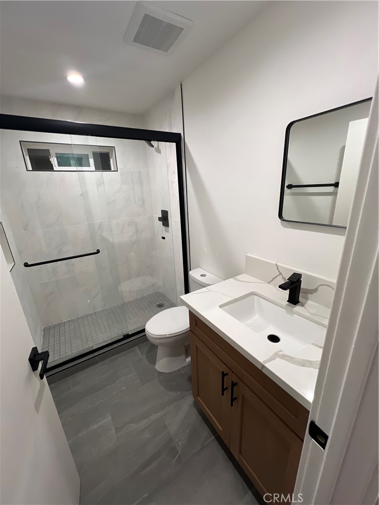 1262 E 124th Street Property Photo 5