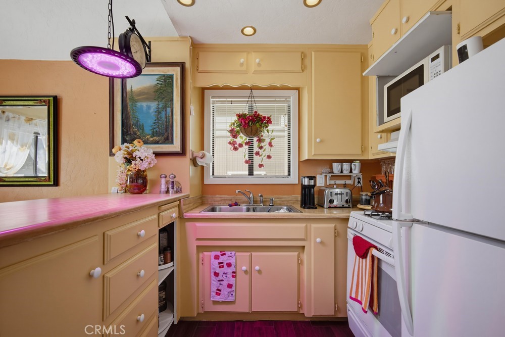 789 Arosa Drive Property Photo 14