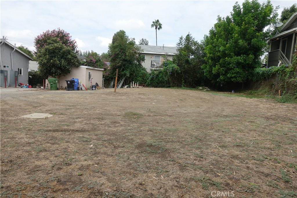 2221 Elsinore Property Photo 7