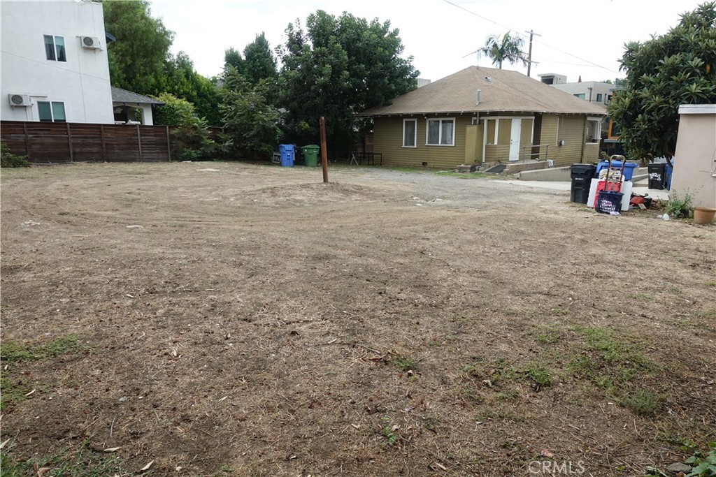 2221 Elsinore Property Photo 8