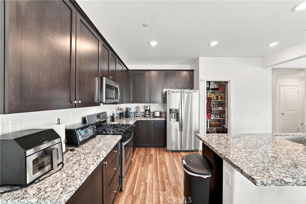 13003 Woodhill Property Photo 9