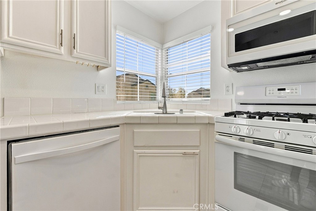 3294 W Orange Property Photo 16