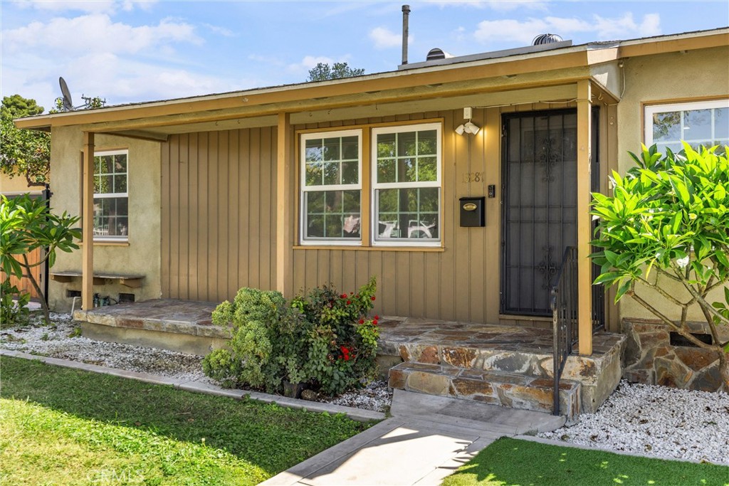 13287 Helmer Drive Property Photo 3