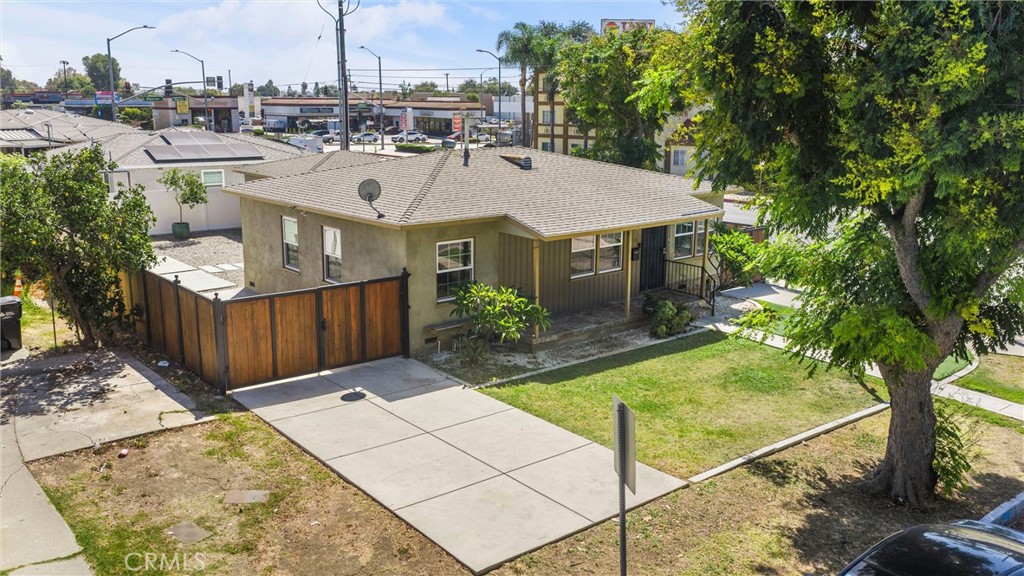 13287 Helmer Drive Property Photo 4