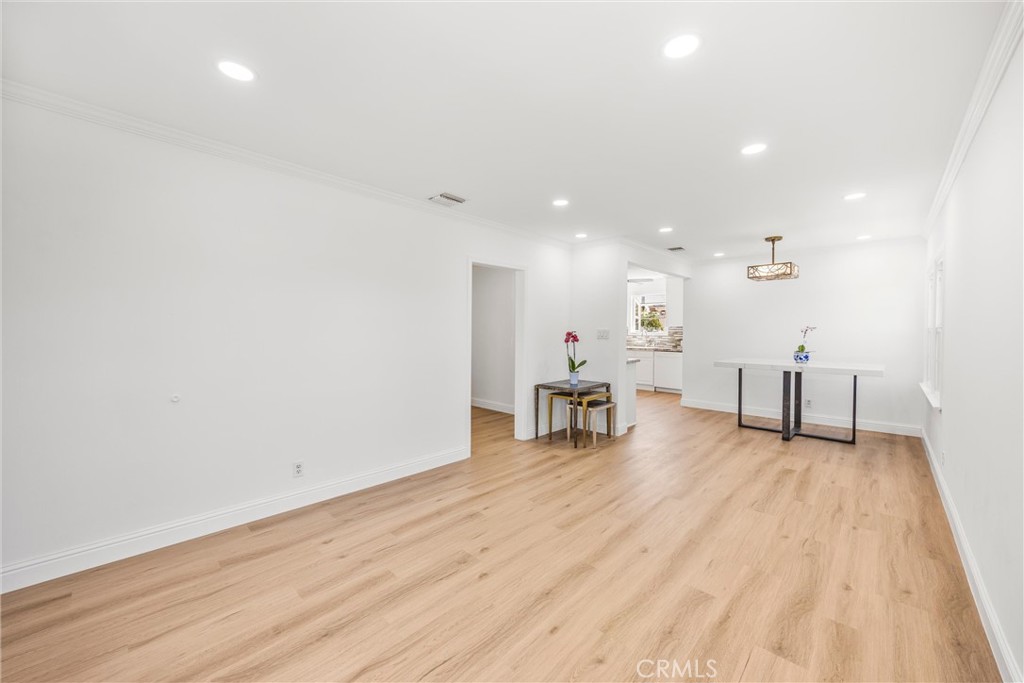 13287 Helmer Drive Property Photo 6