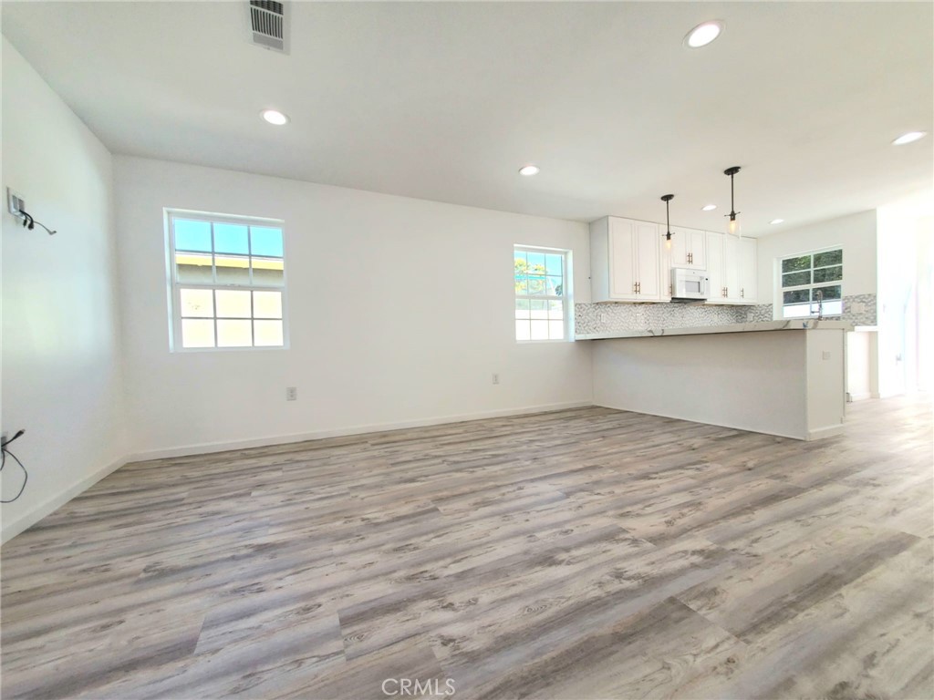 13287 Helmer Drive Property Photo 32