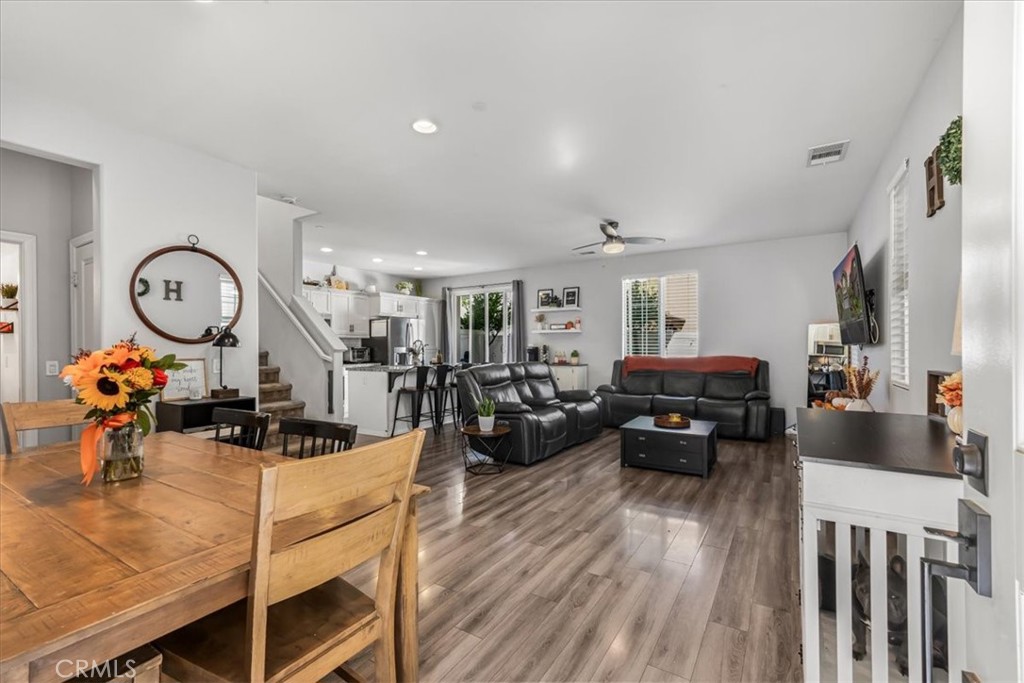 173 Rosewood Property Photo 4