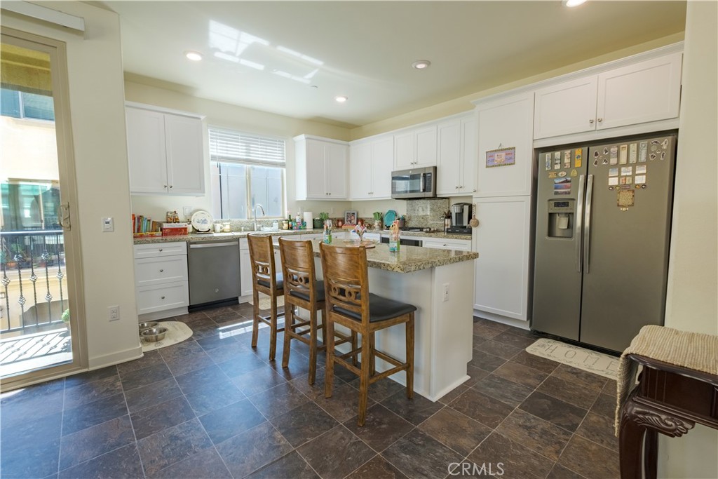 2243 Strawberry Court Property Photo 4