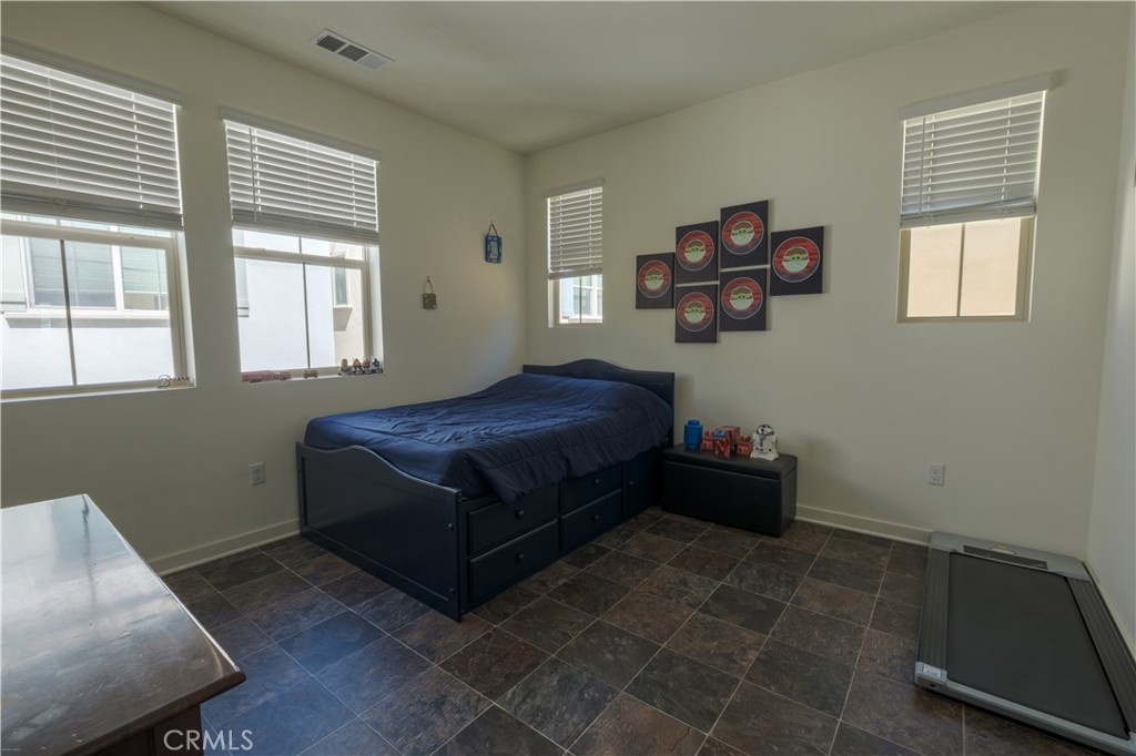 2243 Strawberry Court Property Photo 12