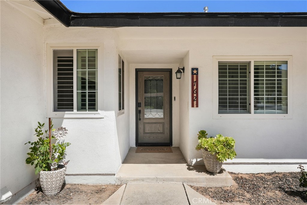 762 Talbert Property Photo 7