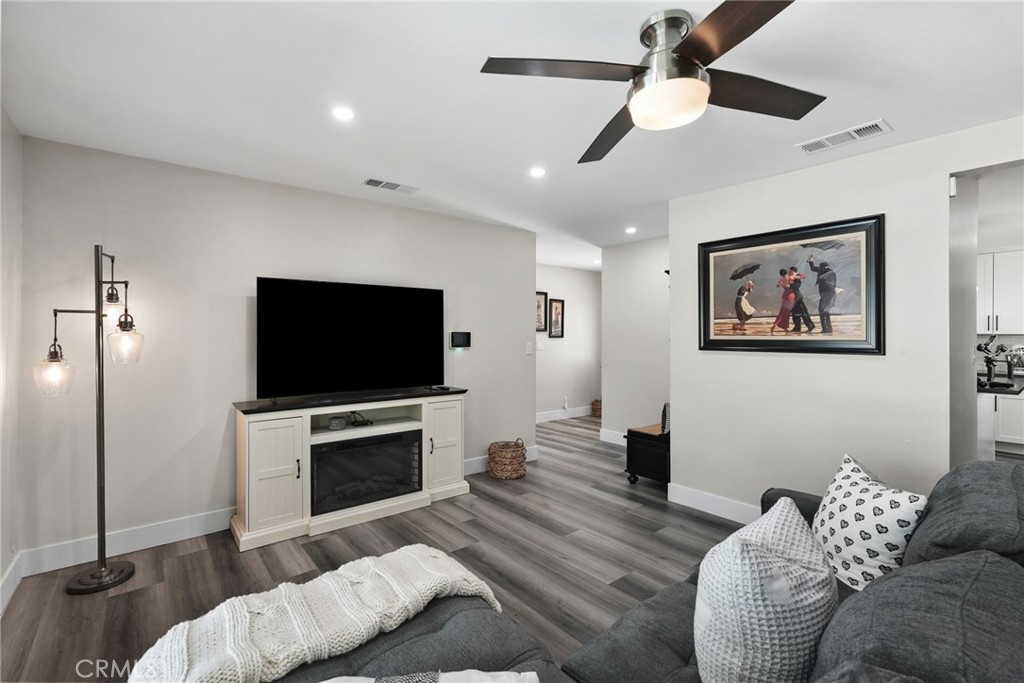 762 Talbert Property Photo 14