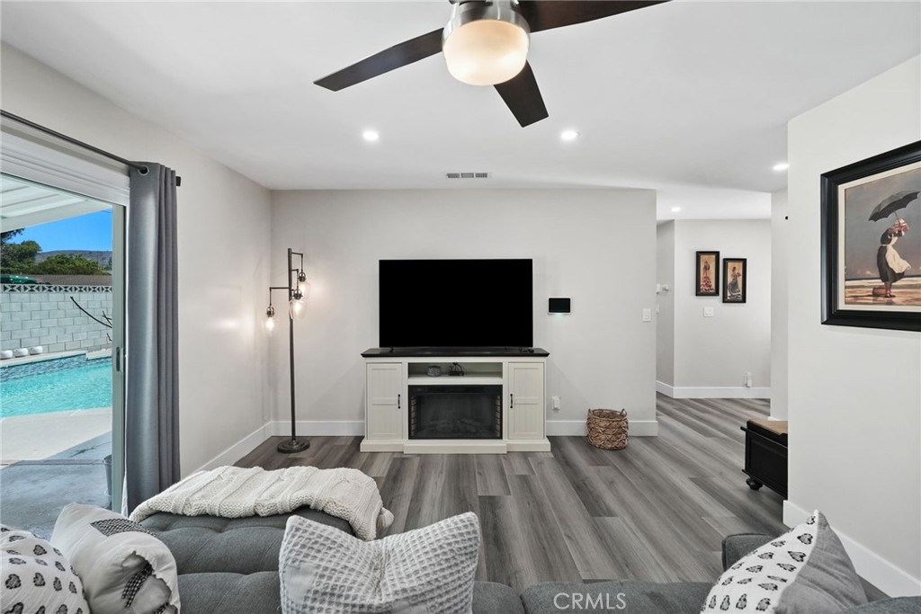762 Talbert Property Photo 16